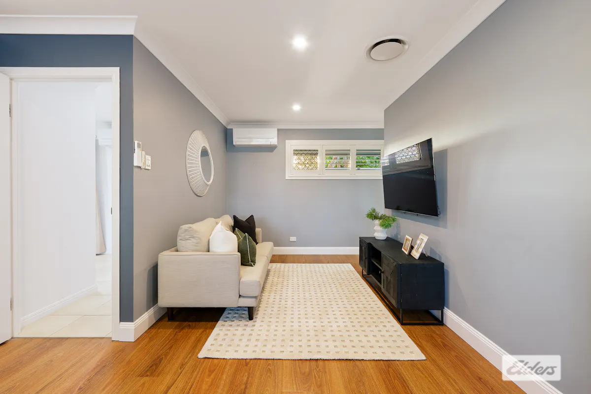 18 Packman Avenue — photo 15 of 30