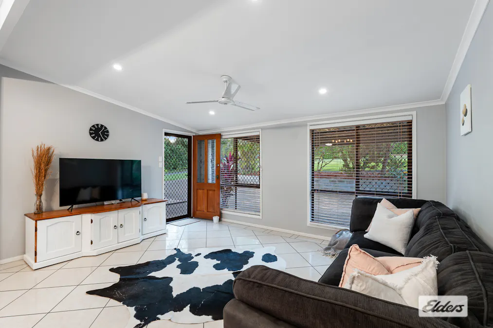 15 Clivia Crescent, Daisy Hill, QLD, 4127 - Image 3