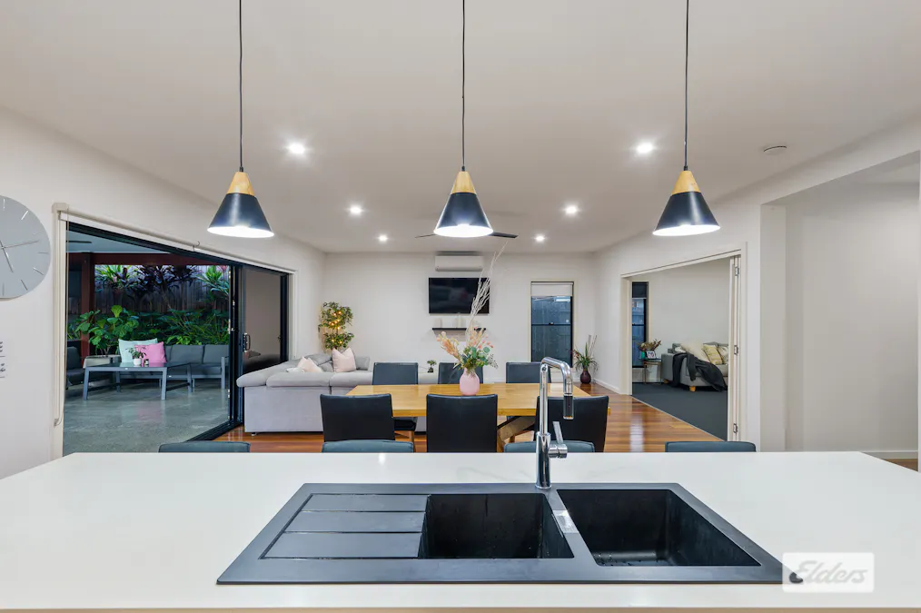 22 Rising Street, Shailer Park, QLD, 4128 - Image 5
