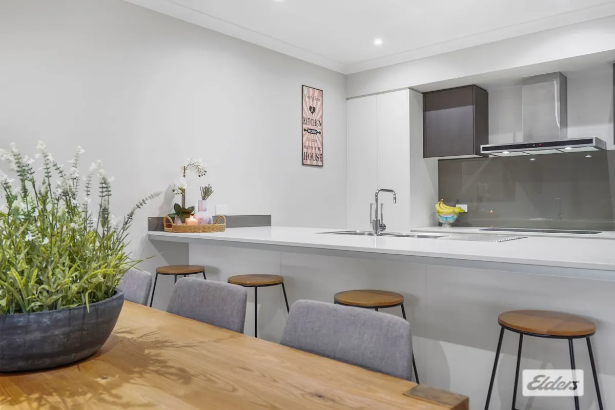 77 Darnell Street — photo 8 of 21