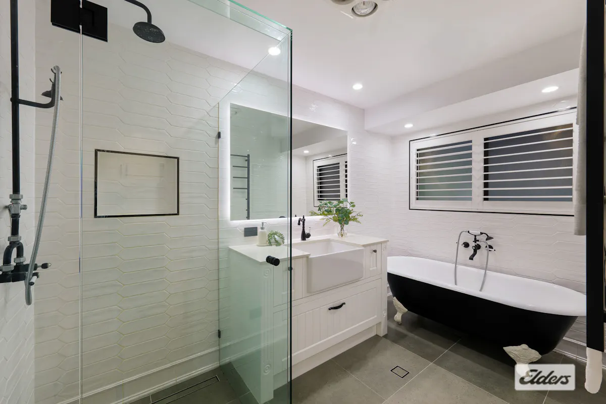 302-304 Beenleigh Redland Bay Road — photo 15 of 30