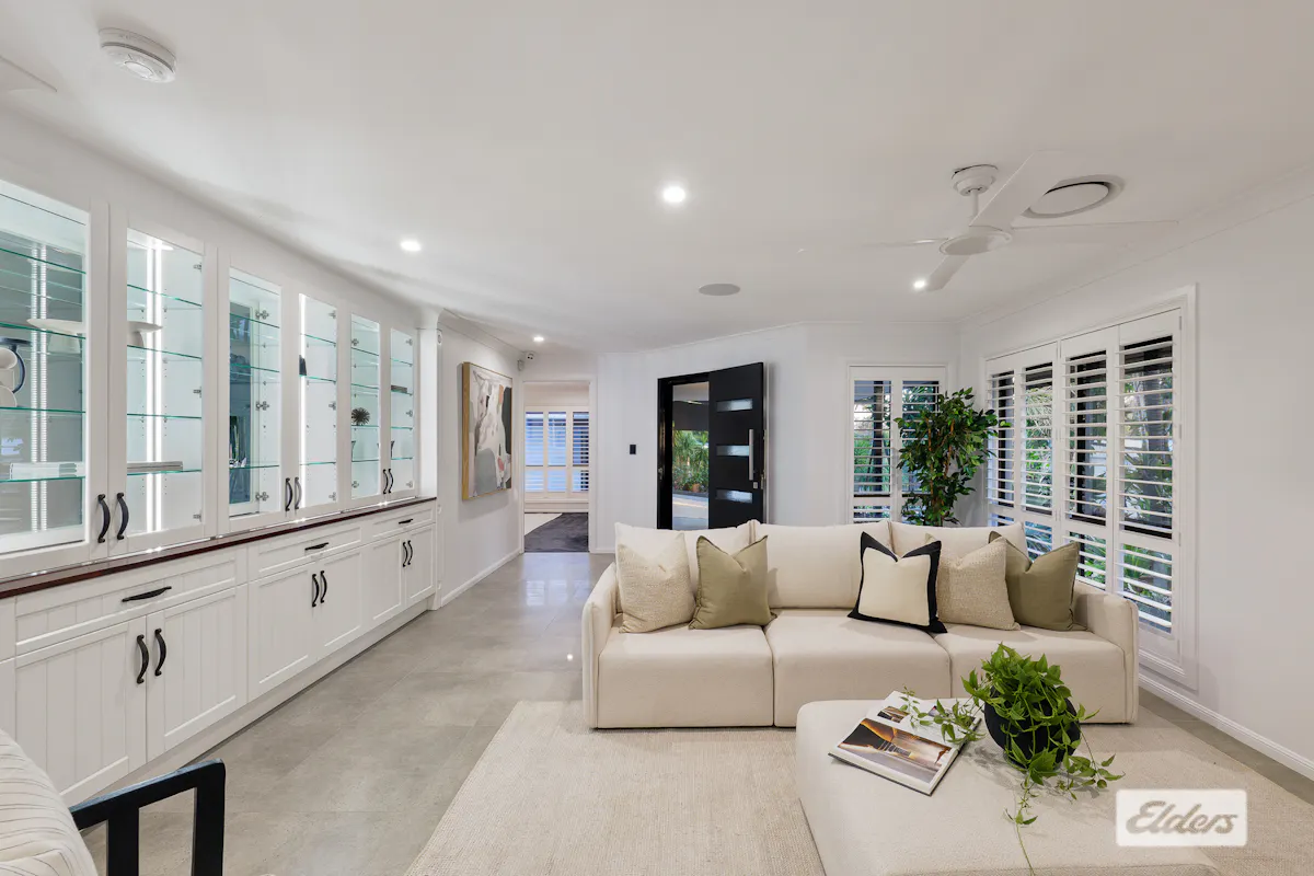 302-304 Beenleigh Redland Bay Road — photo 5 of 30