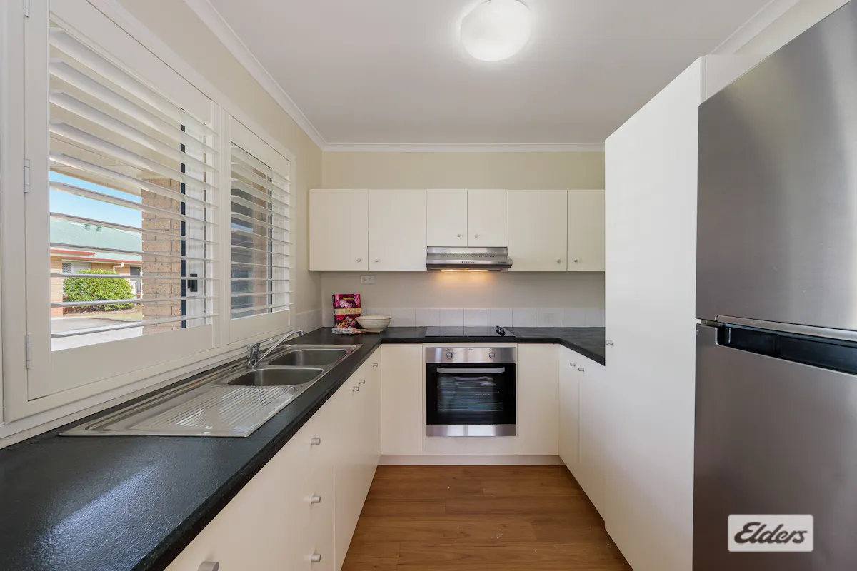 18/24 Gleneagles Avenue — photo 4 of 16