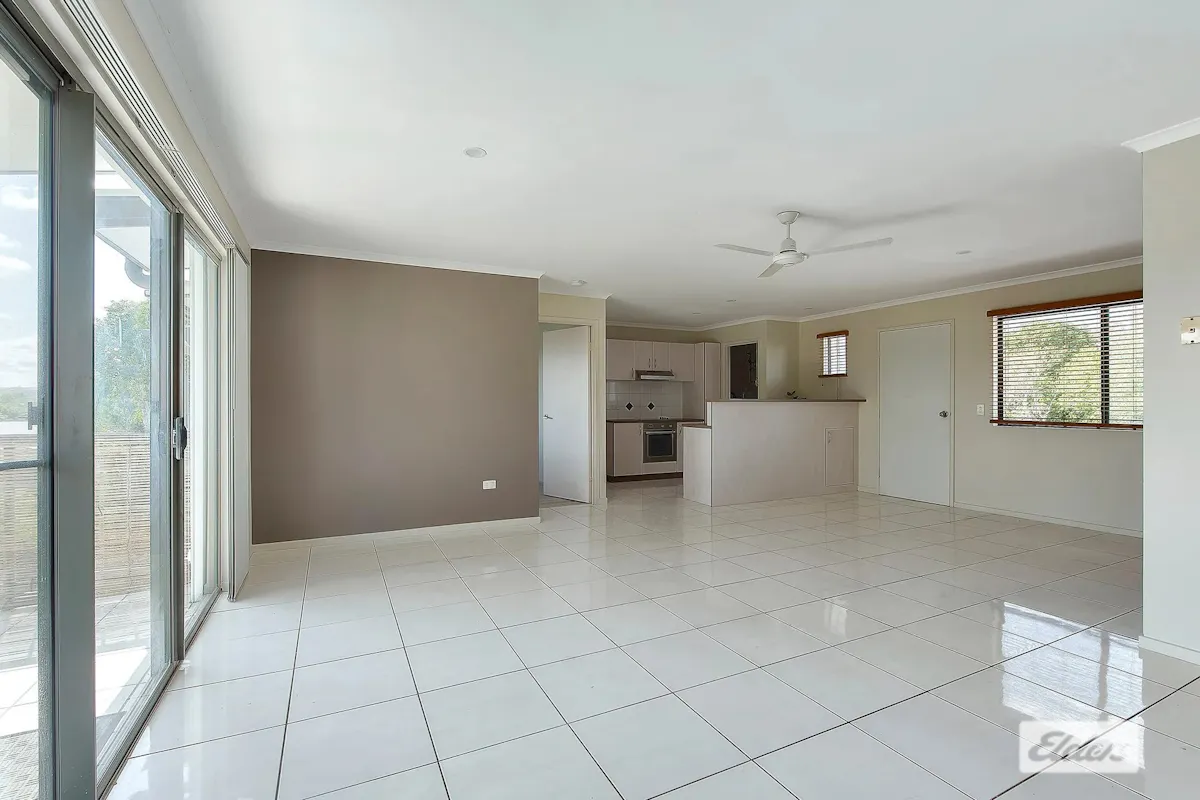 30/66 University Drive — photo 4 of 12