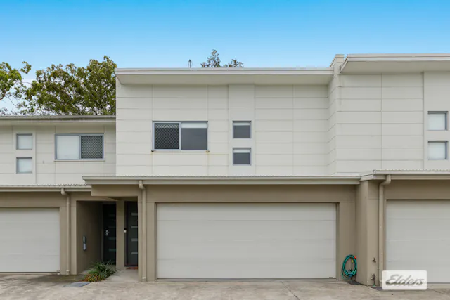 10/9 Tanah Merah Avenue — photo from Elders Real Estate Shailer Park