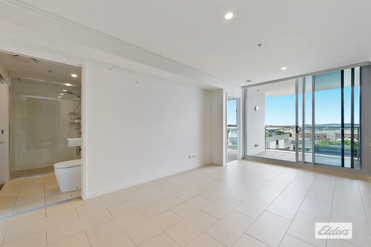 1009/42 Wyandra Street — photo 10 of 18