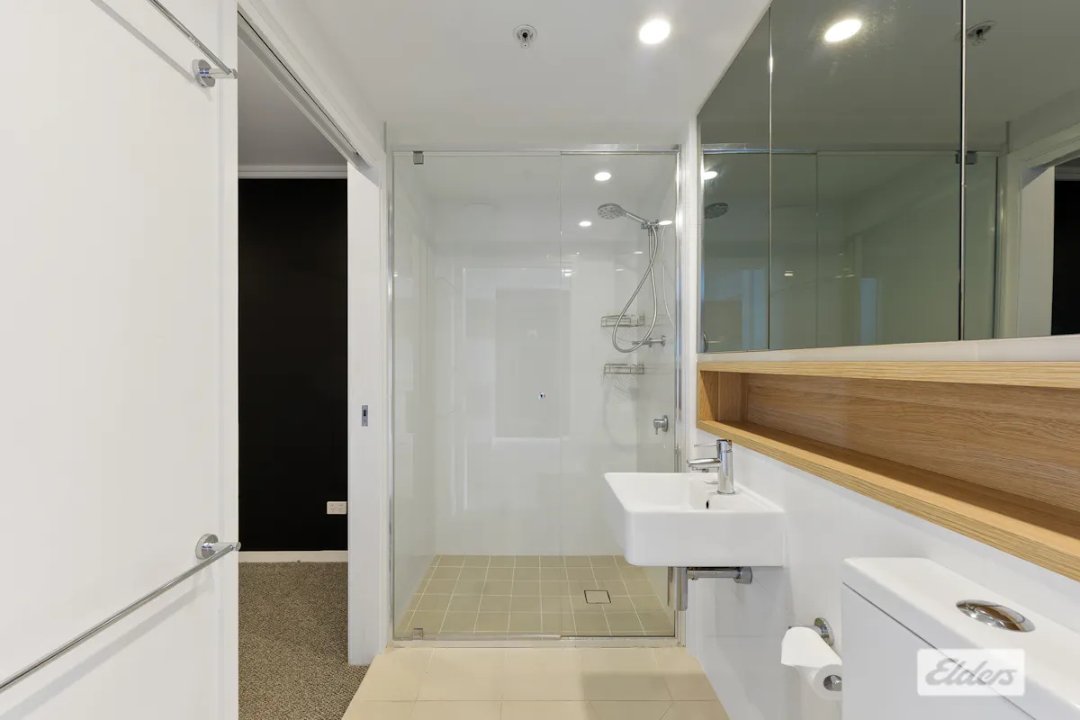 1009/42 Wyandra Street — photo 11 of 18