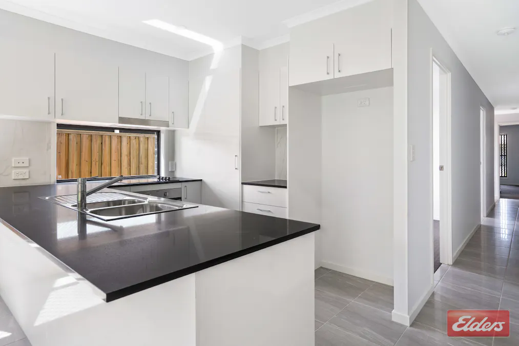 11A Weedbrook Street, Park Ridge, QLD, 4125 - Image 4