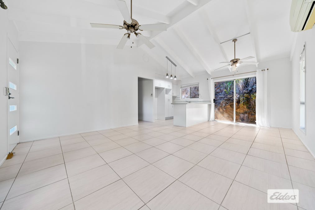 19 Beacon Drive, Cornubia, QLD, 4130 - Image 2