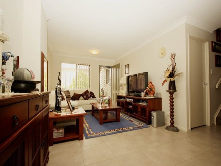 33/2-8 Meadowbrook Drive, Meadowbrook, QLD, 4131 - Image 3