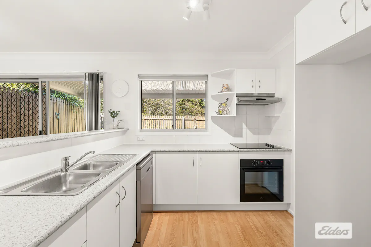 13/18 Daisy Hill Road — photo 3 of 12