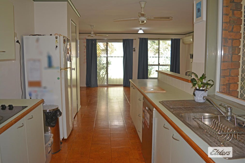 30 Furness Crescent, Warwick, QLD, 4370 - Image 5