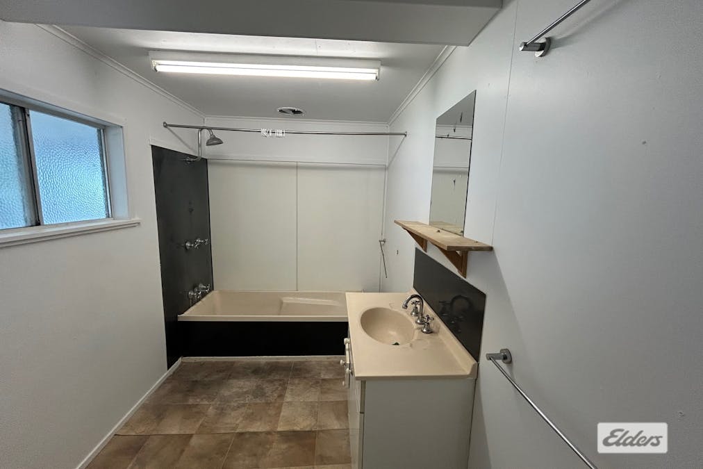 22 Pratten Street, Warwick, QLD, 4370 - Image 7