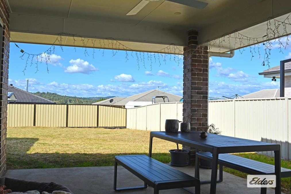 16 Derby Drive, Rosenthal Heights, QLD, 4370 - Image 12