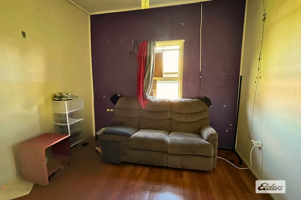 23 Regent Street, Inglewood, QLD, 4387 - Image 6