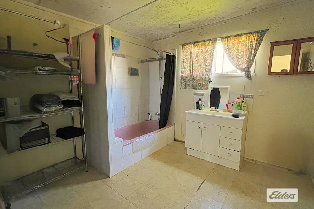 23 Regent Street, Inglewood, QLD, 4387 - Image 8