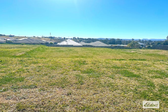 73/Cullen Street, Rosenthal Heights, QLD, 4370 - Image 1