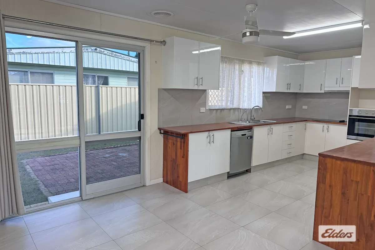 50 Pratten Street — photo 6 of 15