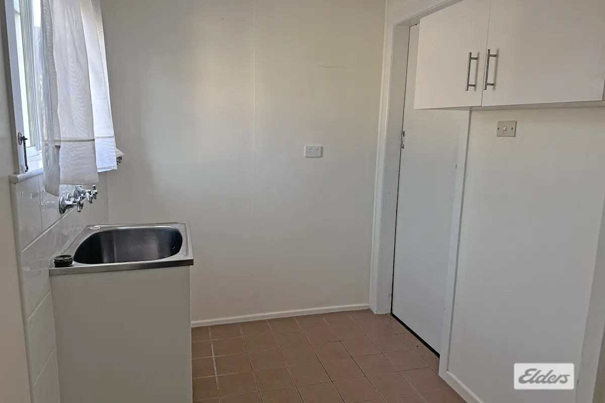 50 Pratten Street — photo 11 of 15