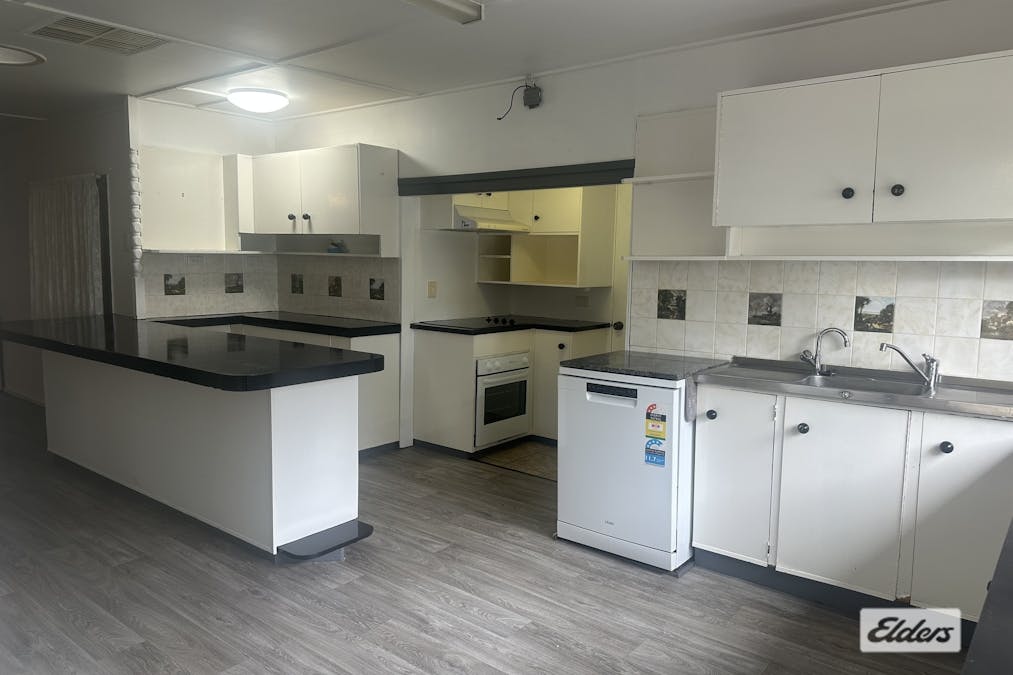 59 Gore Street, Warwick, QLD, 4370 - Image 5