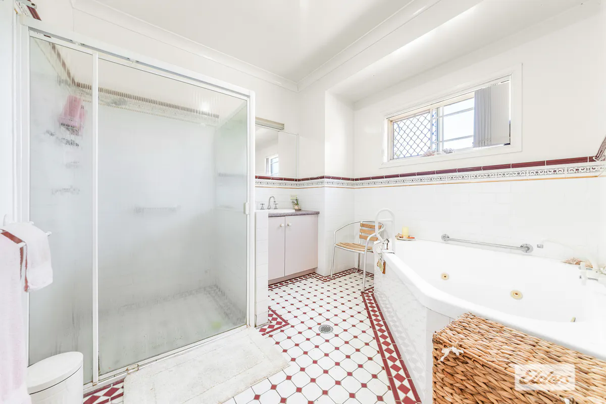 20 Albert Street — photo 11 of 14