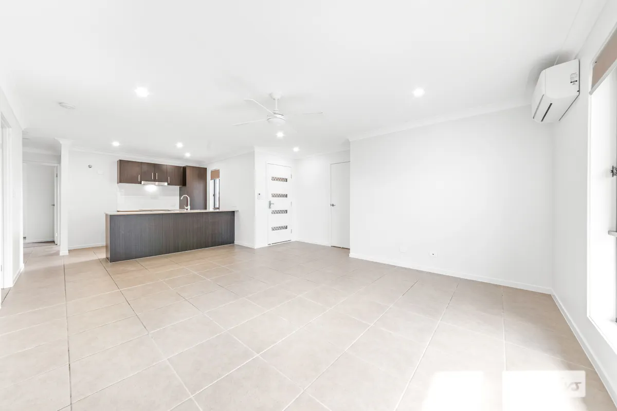 10/24A Bourke Street — photo 2 of 13