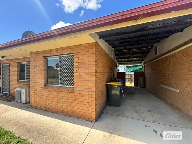 3/7 Denham Street — photo 2 of 8