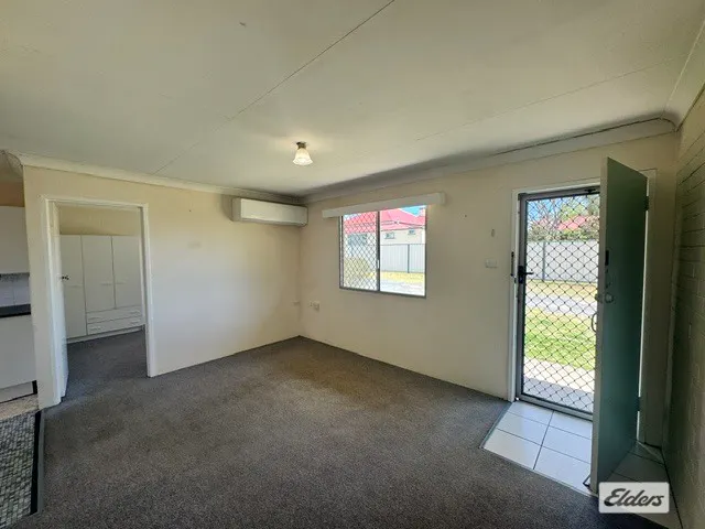 3/7 Denham Street — photo 3 of 8