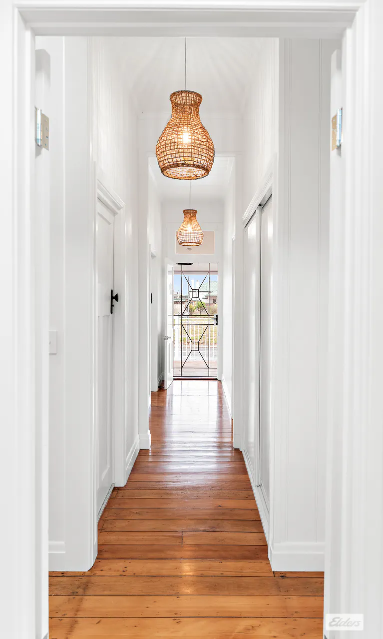 8 Edward Street — photo 4 of 13