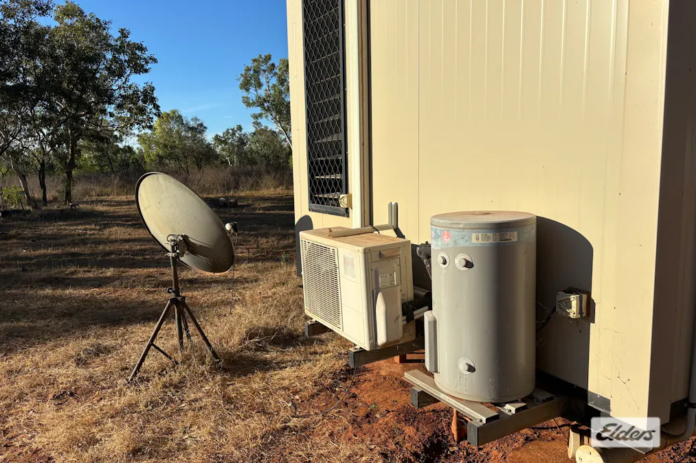 215 Sullivan Road, Katherine, NT, 0850 - Image 11