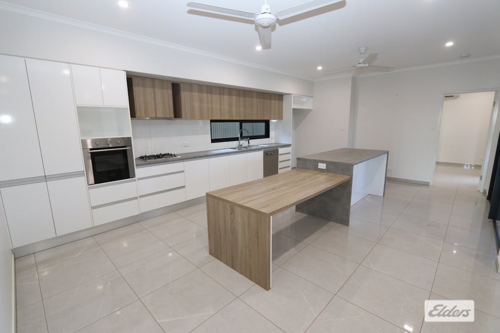 4 Bradshaw Crescent, Katherine, NT, 0850 - Image 2