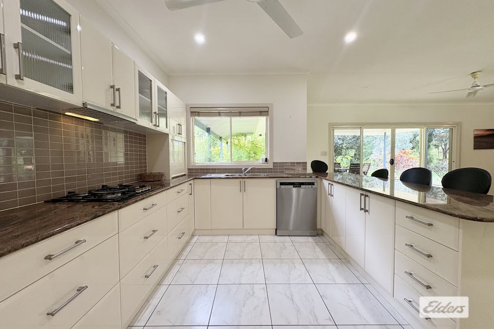 124 Hall Road, Katherine, NT, 0850 - Image 7