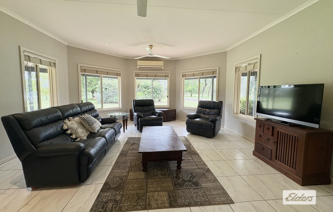 124 Hall Road, Katherine, NT, 0850 - Image 8