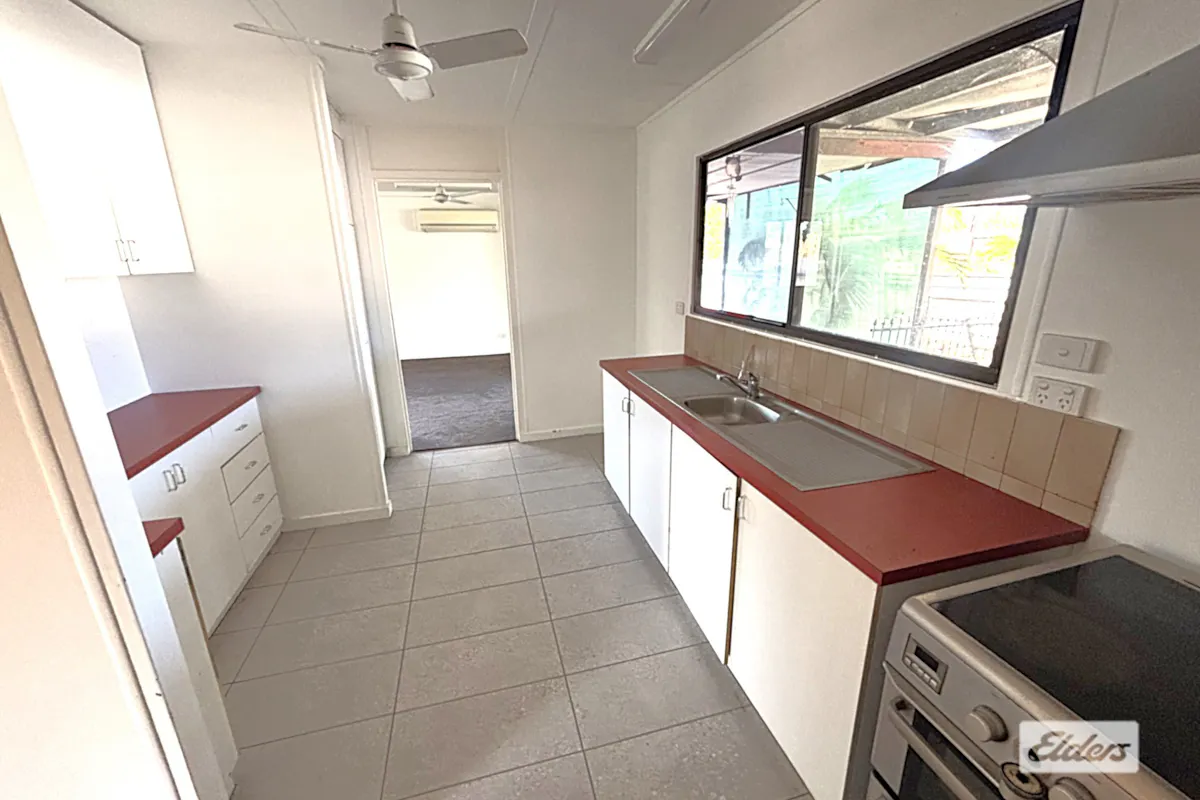 1 Buchanan Street — photo 2 of 20