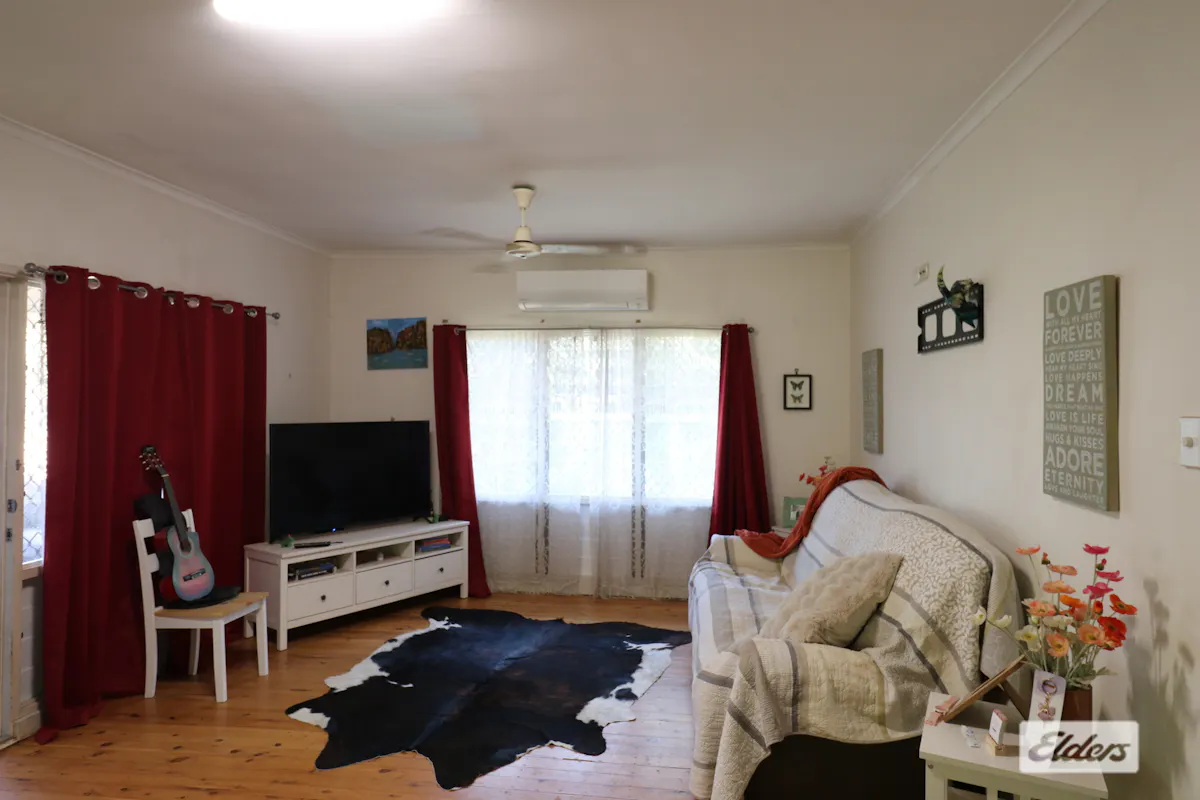 77 Giles Street — photo 4 of 14