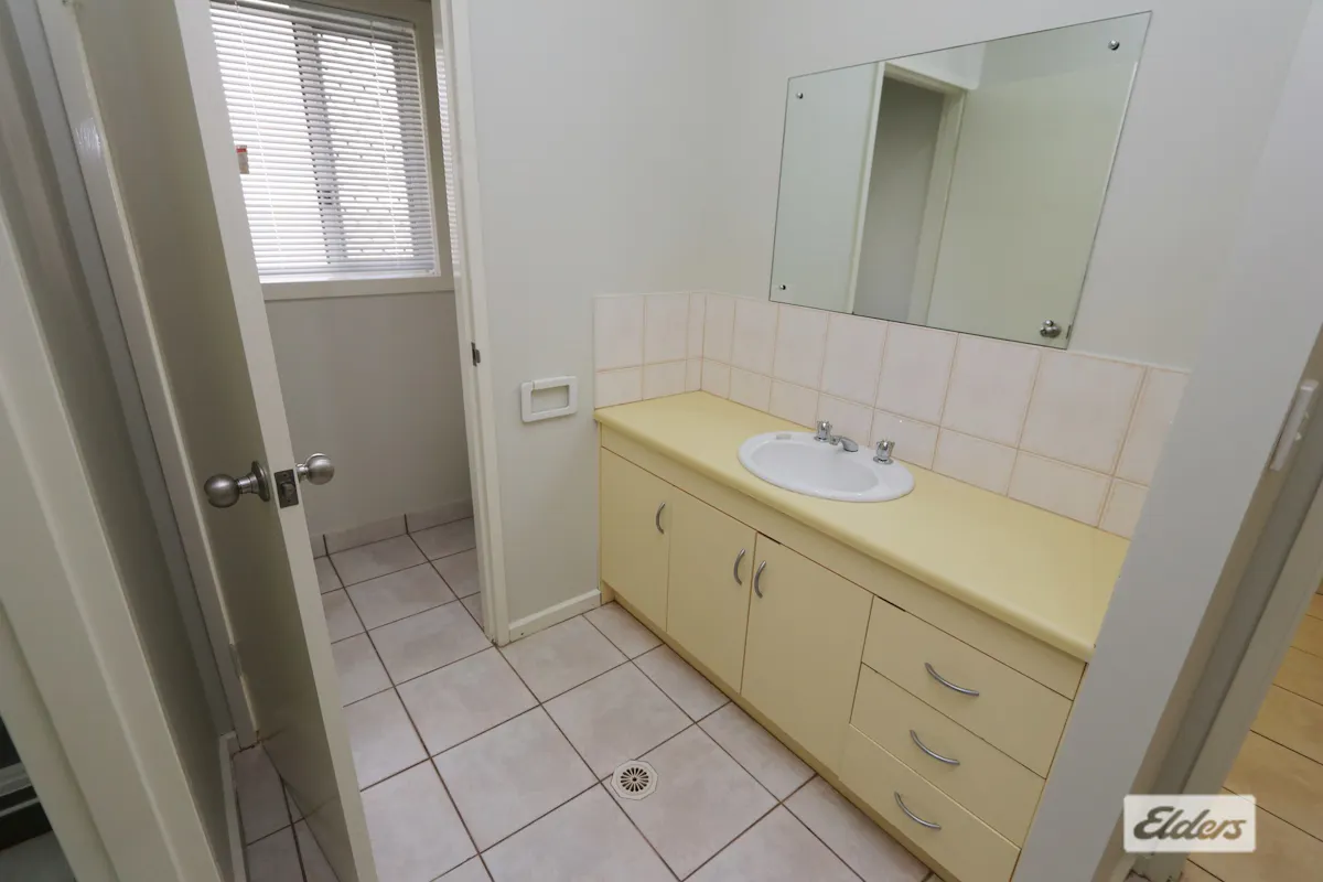 21 Gregory Court — photo 3 of 12