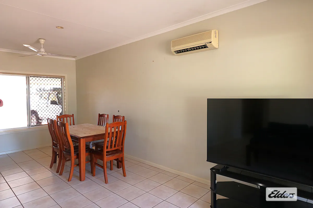 21 Gregory Court — photo 5 of 12