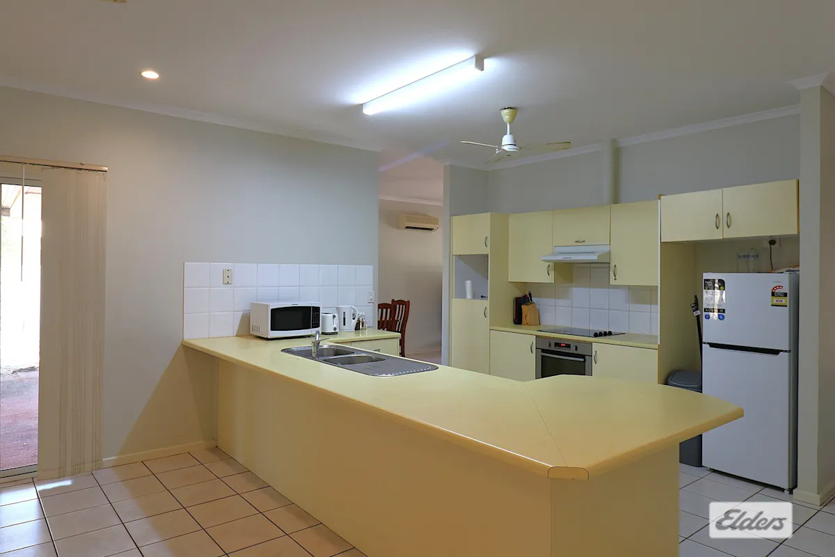 21 Gregory Court — photo 2 of 12