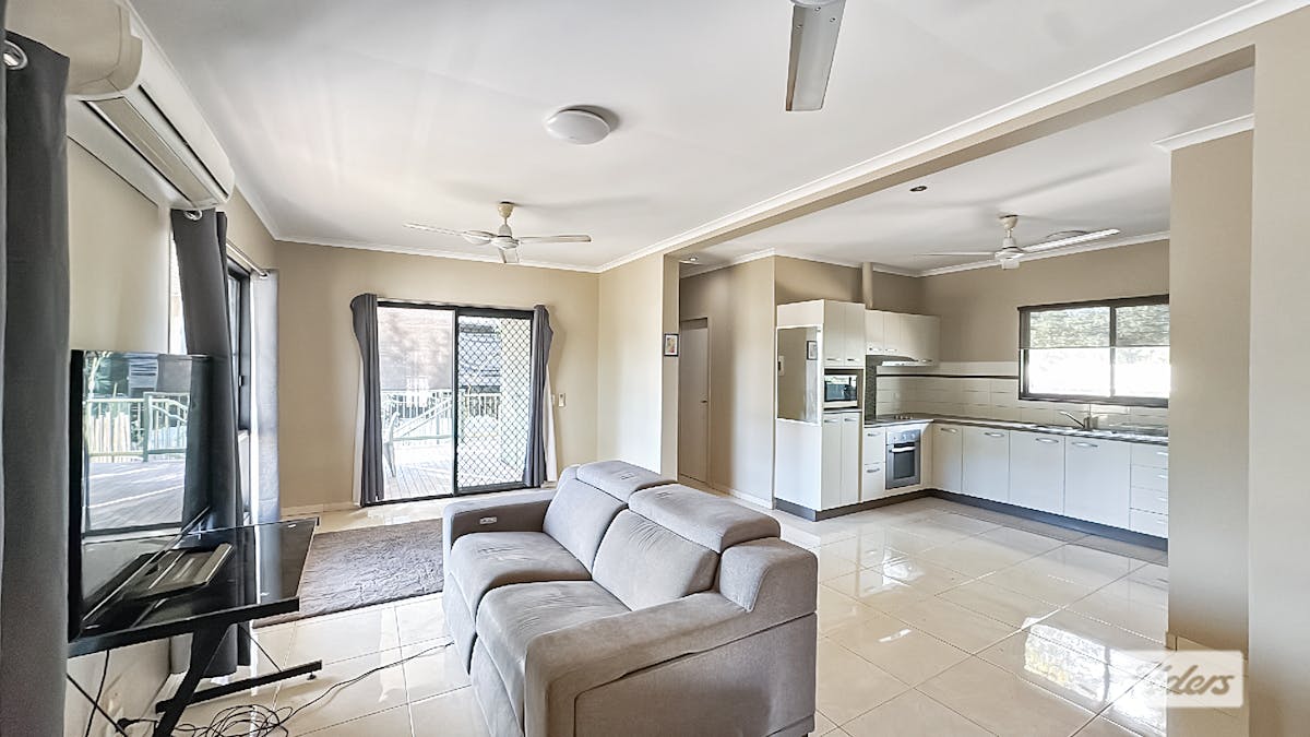 18 Lucy Street, Katherine, NT, 0850 - Image 2