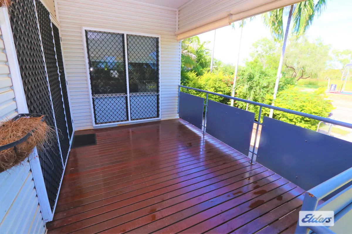 77 Giles Street — photo 2 of 14
