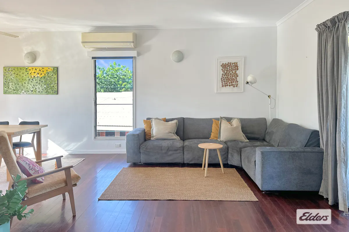 19 Martin Terrace — photo 5 of 17
