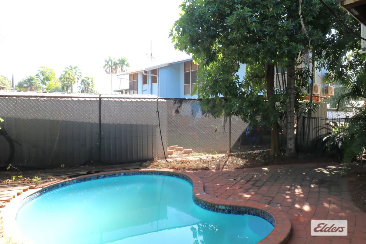 8 Stutterd Street — photo 2 of 14