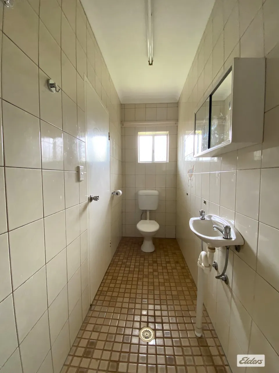 17 Acacia Drive — photo 5 of 11