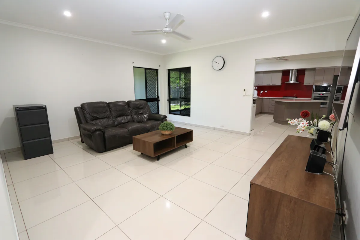 94 Casuarina Street — photo 3 of 19