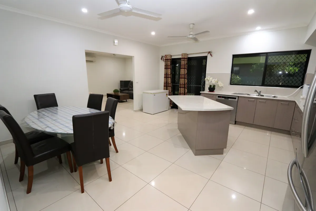 94 Casuarina Street — photo 6 of 19