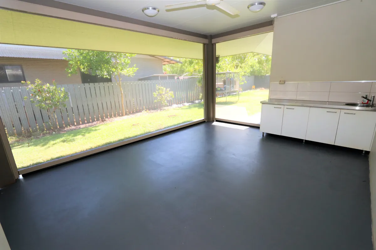 94 Casuarina Street — photo 15 of 19