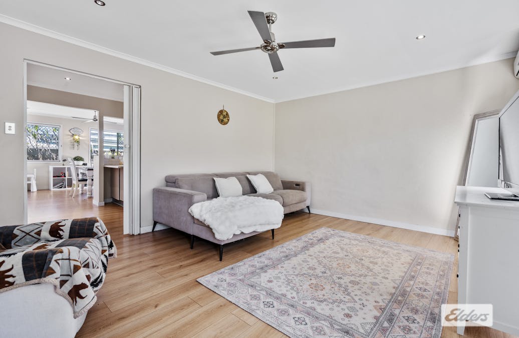 2 Baradine Street, Mount Warren Park, QLD, 4207 - Image 3