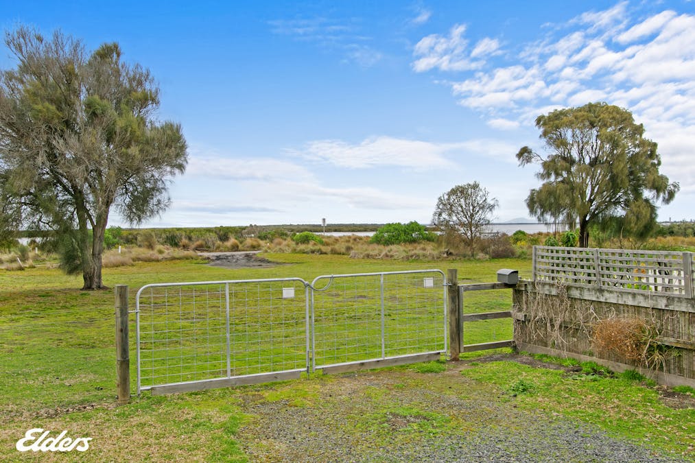 34 Sarena Parade, Robertsons Beach, VIC, 3971 - Image 17
