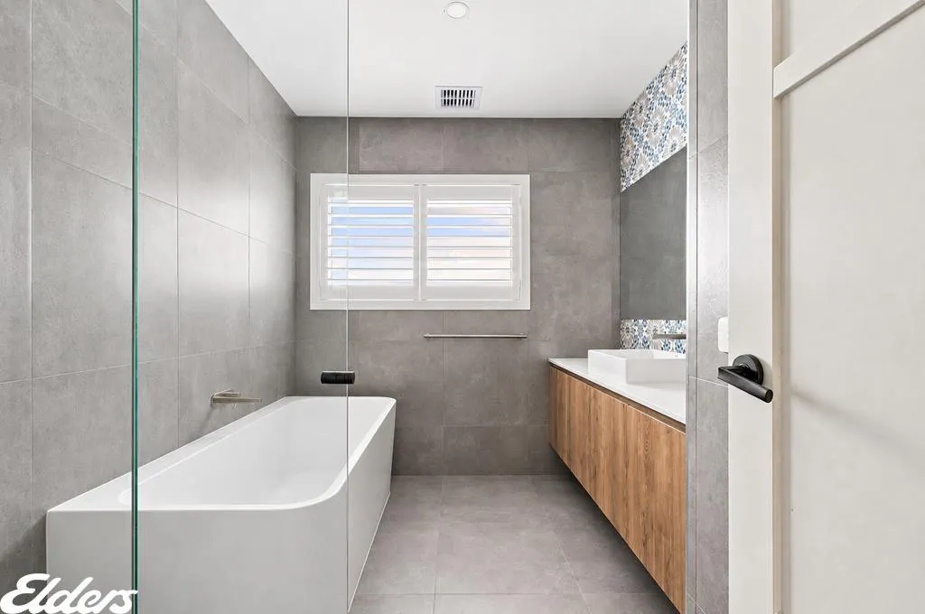 46 Dyer Avenue — photo 12 of 21