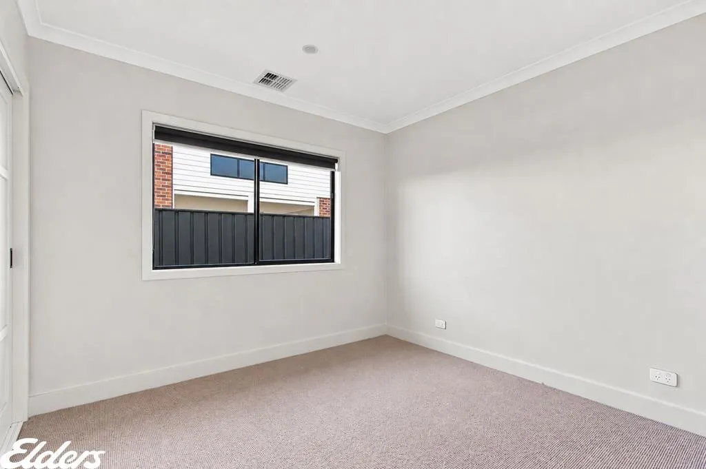 46 Dyer Avenue — photo 17 of 21